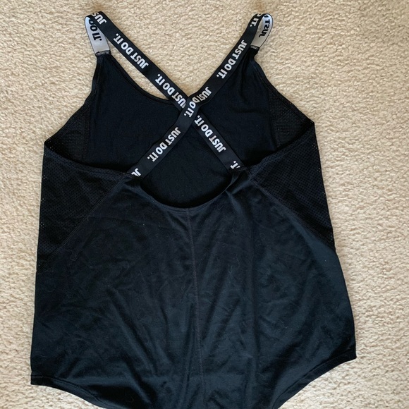 Nike tank top - Picture 2 of 2